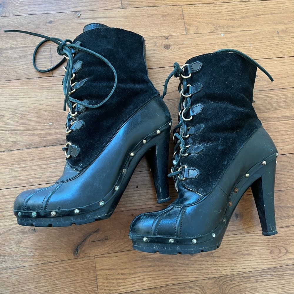 Michael Kores Black Leather Shearling Clog Boots size 9